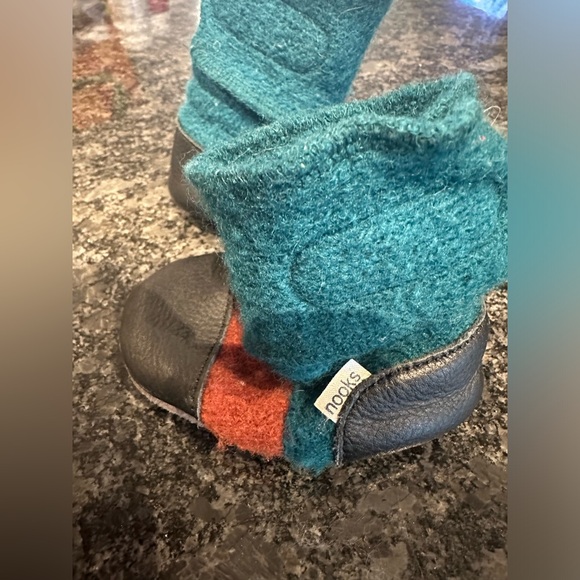 Nooks Baby Felted Wool Booties - Picture 3 of 7